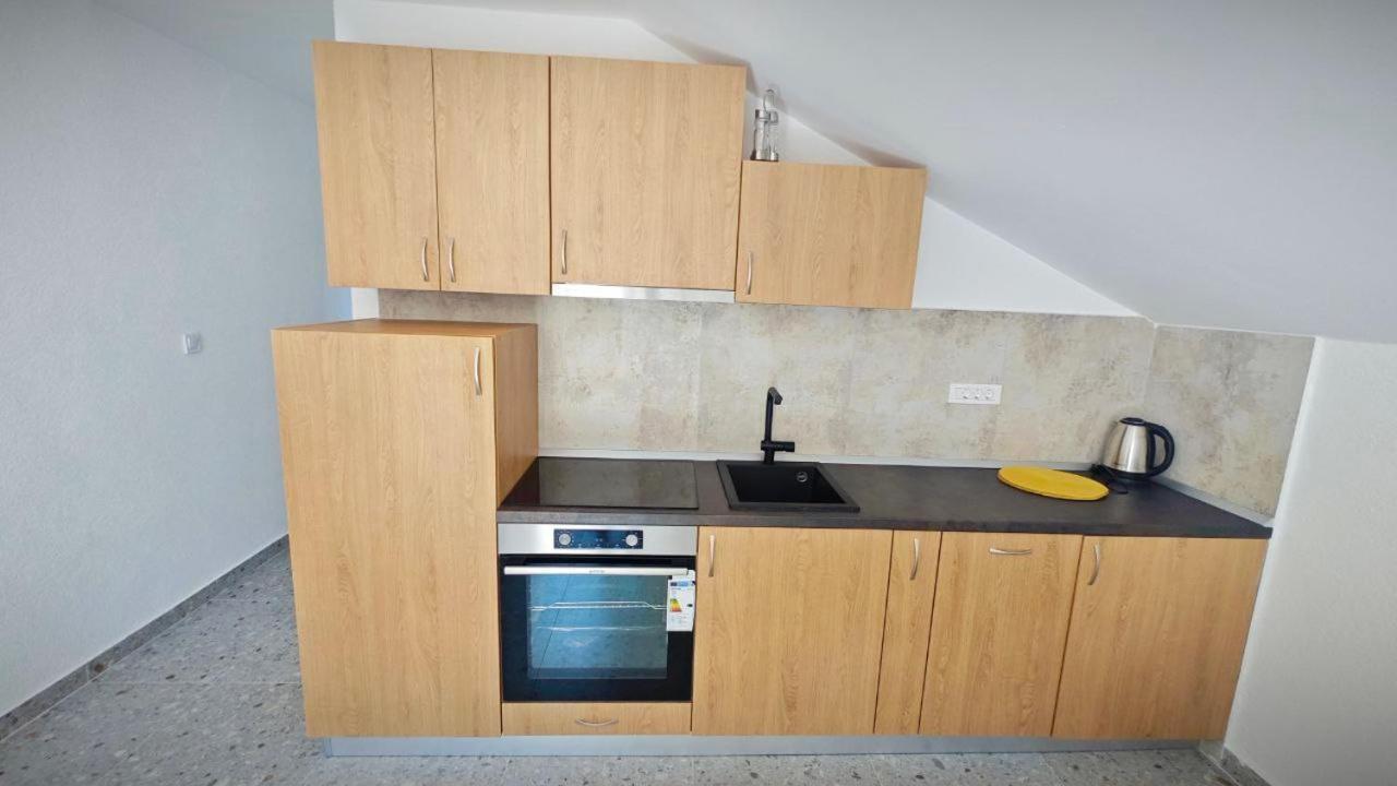 Apartmani Radovic Bijela Bagian luar foto