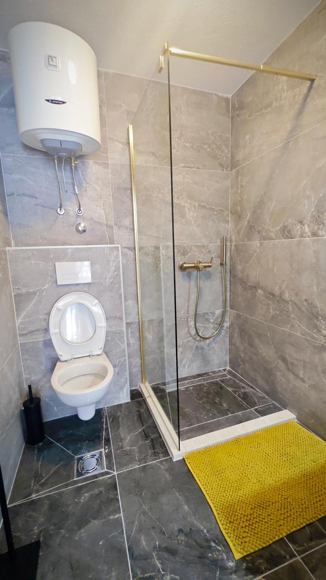 Apartmani Radovic Bijela Bagian luar foto