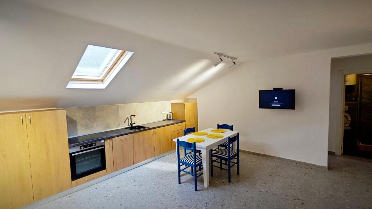 Apartmani Radovic Bijela Bagian luar foto